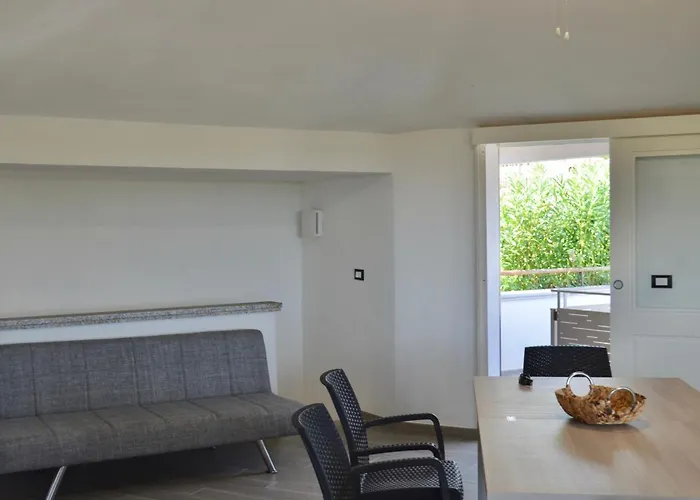 Апартаменты Iss Travel, Casa Smeraldo 10 Beds, Wonderful View Of The Gulf Of Сан-Теодоро